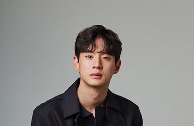모델 문수인, 큐브엔터테인먼트와 전속계약