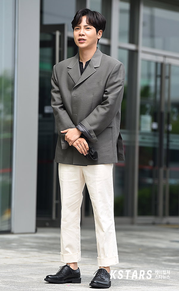 꼰대인턴,고건한