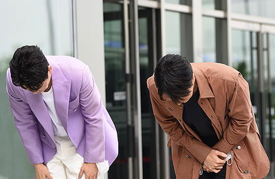 [포토] '예의바른 두 남자' 영탁-박해진, '꼰대인턴' 많이 사랑해주셔서 감사합니다~