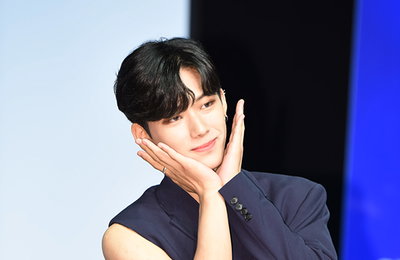 [포토] 원더나인의 정택현, 꽃미남의 정석 포즈는 꽃받침