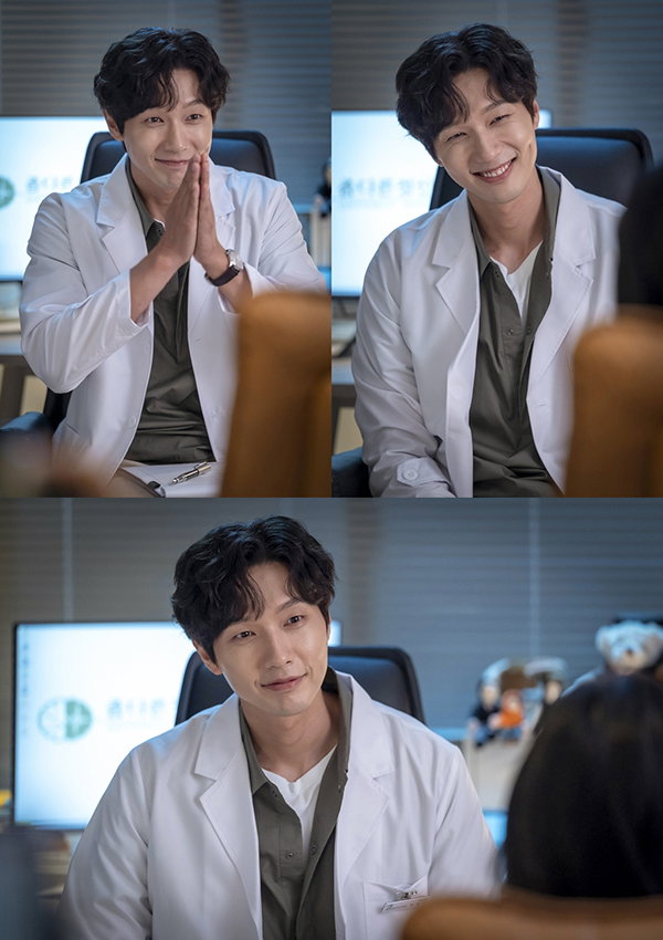 사진제공 = MBC에브리원 오리지널 드라마 &lsquo;연애는 귀찮지만 외로운 건 싫어!&rsquo;