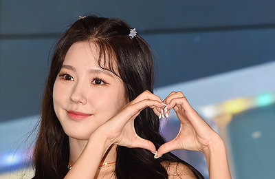 [포토] (여자)아이들 미연, 핑크빛 하트