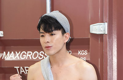 [포토] 미스터트롯 출신 나태주, 태권도로 다져진 몸매