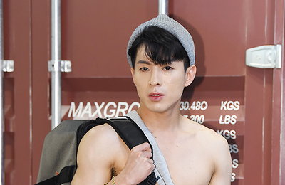 [포토] ‘태권트롯맨’ 나태주, 저와 함께 운동하실래요~'