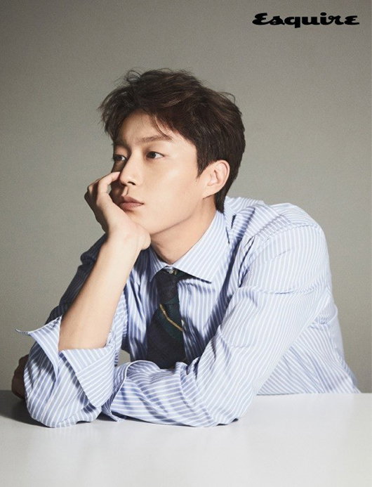 윤두준