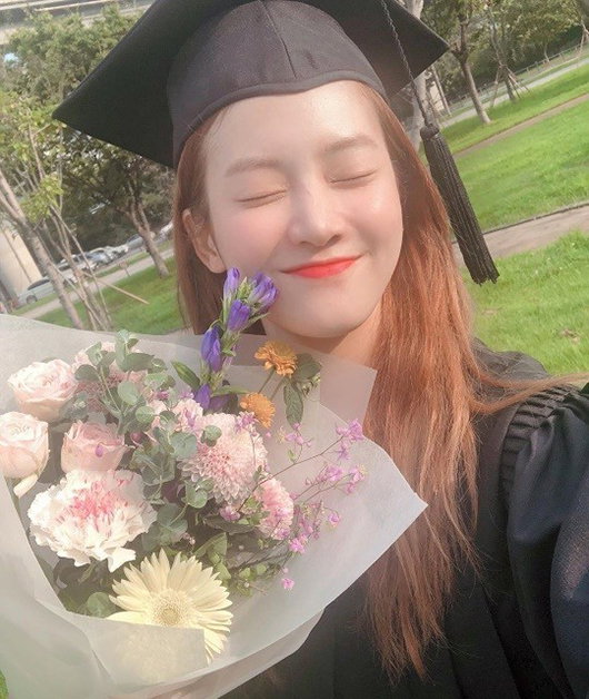 박주현