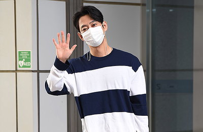 [포토] 가수 테이 "TBS '그대에게' MC 맡았어요~"