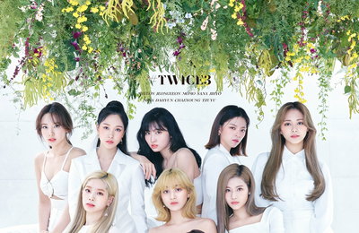 트와이스, 日오리콘 주간앨범 7번째 정상…해외 여성가수 최다 기록