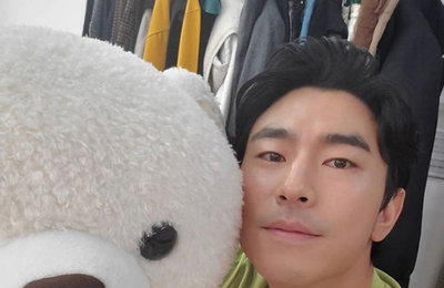배우 이시언, 5년만에 '나혼자산다' 떠난다…25일 막방 "연기에 집중…사랑 기억하며 배우로서 최선 다할 것"