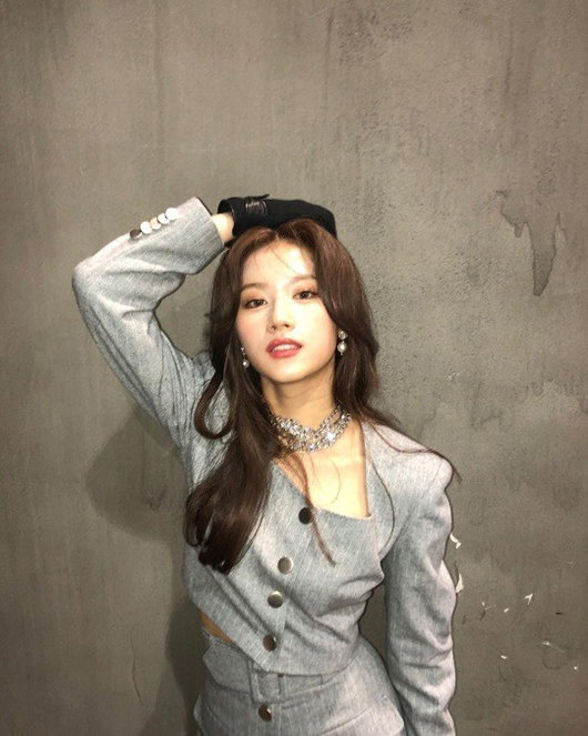 트와이스 사나