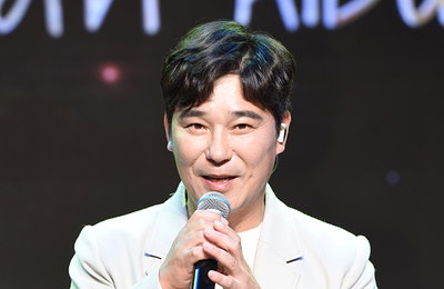[K포토] '컴백' 임창정 "기존 내 발라드와 비슷…목표? 정규 16집 발표 자체가 성과"