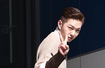 [K포토] 비투비 이창섭, 무뚝뚝한 표정으로 브이~