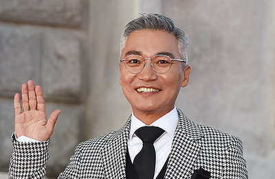 [K포토] 대중문화예술상 장관 표창 받는 배우 조재윤 '살다보니 이런날도 있네요~'