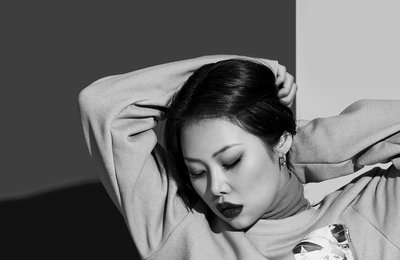 치타, AI와 협업한 新 의류 브랜드 첫 뮤즈 발탁! 6일 라이브 방송 출연