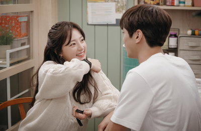 MBC에브리원 새 드라마 <제발 그 남자 만나지 마요> 송하윤♥이준영 밝힌 연상연하 로맨스 케미(인터뷰)