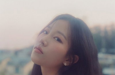 '17일 데뷔' 신예 쿠잉, 광고 연상시키는 '청순' 비주얼