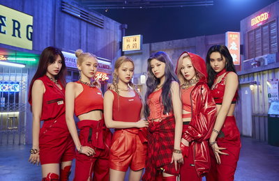 에버글로우, 빌보드 평론가가 뽑은 2020 최고의 K팝송 1위 등극! 차세대 K팝 주자 우뚝