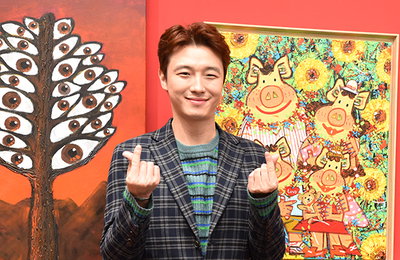 [K포토] 한상윤 작가 "내년 중국과 일본에서도 전시 예정"