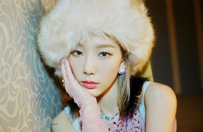 돌아온 태연, "왓 두 아이 콜 유"로 음원차트 석권해...