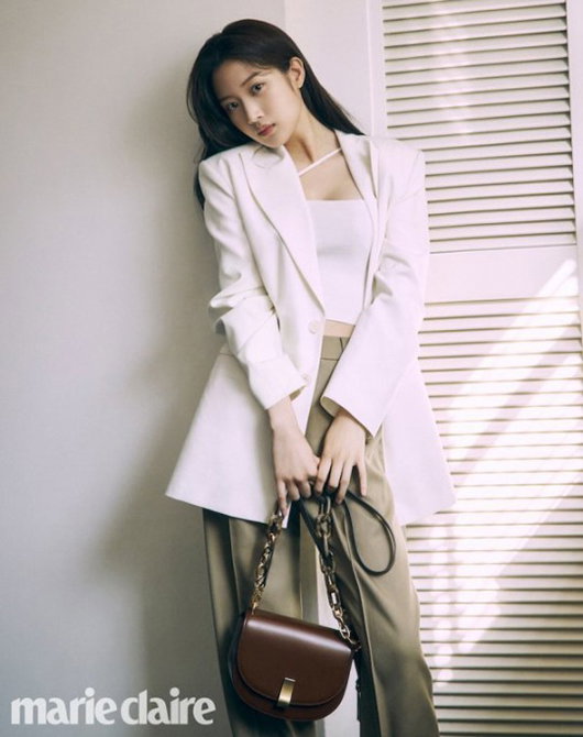 문가영