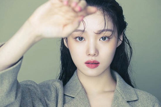 이성경