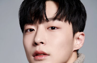 새 드라마 <멀리서 보면 푸른 봄> 배인혁, 전과목 A+의 수재이자 완벽주의자인 '남수현 역' 낙점! 그가 선보일 까칠하고 냉철한 매력에 기대 집중