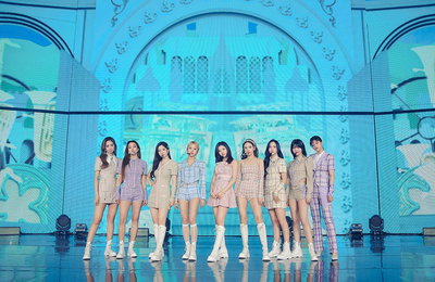 트와이스, 일본 새 싱글 "쿠라 쿠라"…박진영 작사
