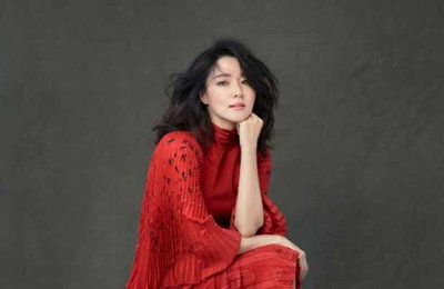 이영애, 드라마 "구경이"로 4년 만에 방송 복귀