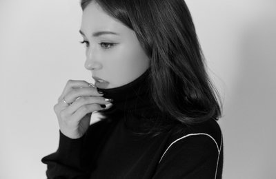전소미, ‘국민 센터’로 돌아온다…아이오아이 데뷔 5주년 라이브 방송 예고…“팬들과 약속 지켰다”