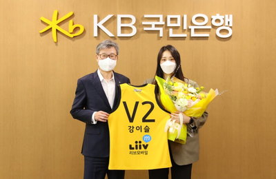 강이슬이 KB스타즈를 선택한 이유 “우승이 너무 하고 싶었다”