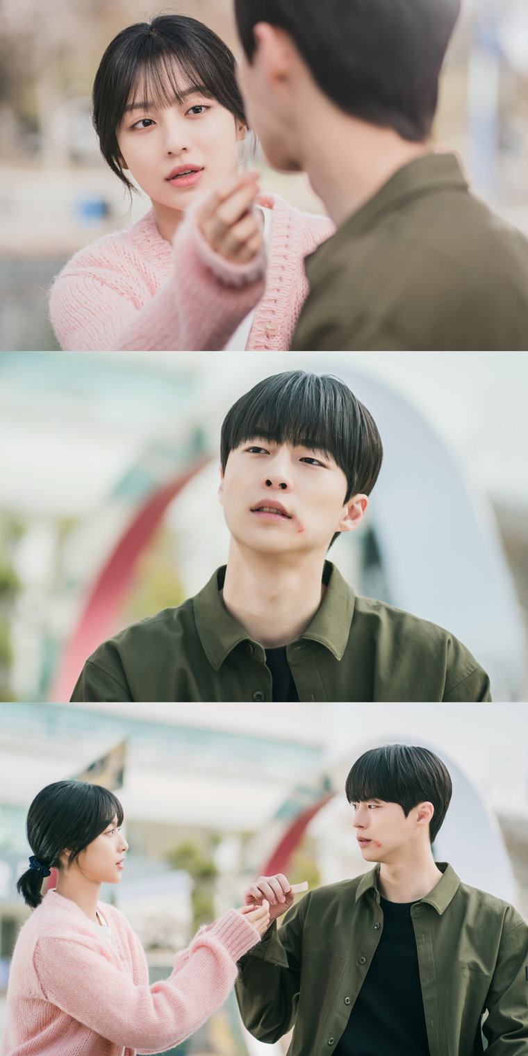 멀리서보면푸른봄 강민아 배인혁 사진 제공: 빅토리콘텐츠, 에이에이치엔스튜디오