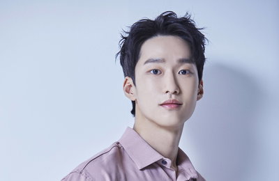 신인배우 이상준, '더블에이치티엔이'와 전속 계약 체결..."SG워너비 김용준과 한솥밥"