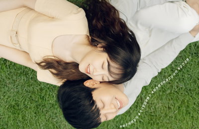 tvN 새 월화드라마 ‘너는 나의 봄’ 서현진-김동욱, 찬란하게 빛나는 압도적 힐링 케미! ‘메인 포스터’ 공개!