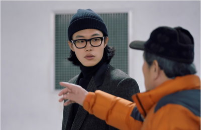 [JTBC 인간실격] 전도연X류준열, 서서히 스며드는 묘한 인연? 전도연에게 휴대폰 건네는 류준열!