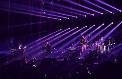 '레전드 밴드' 넬, 역대급 콘서트 성료…최고의 밴드 사운드+조명 총동원