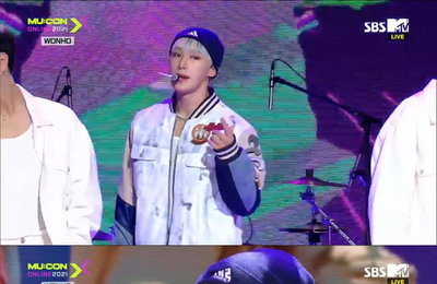 '뮤콘 2021' 원호, '섹시+청량' 매력 대방출...'Open Mind'+'BLUE' 무대