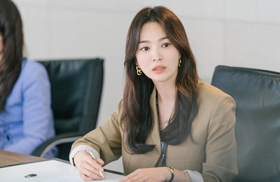 SBS 새 금토드라마 <지금, 헤어지는 중입니다> 송혜교, 그녀가 돌아온다 '첫 스틸 공개'