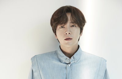배우 장근석, 공식 팬클럽 ‘크리제이’와 함께 9년 연속 선행 행진! 제9회 생일 기념 나눔 사진전 모금액 1억 7500만 원 기부