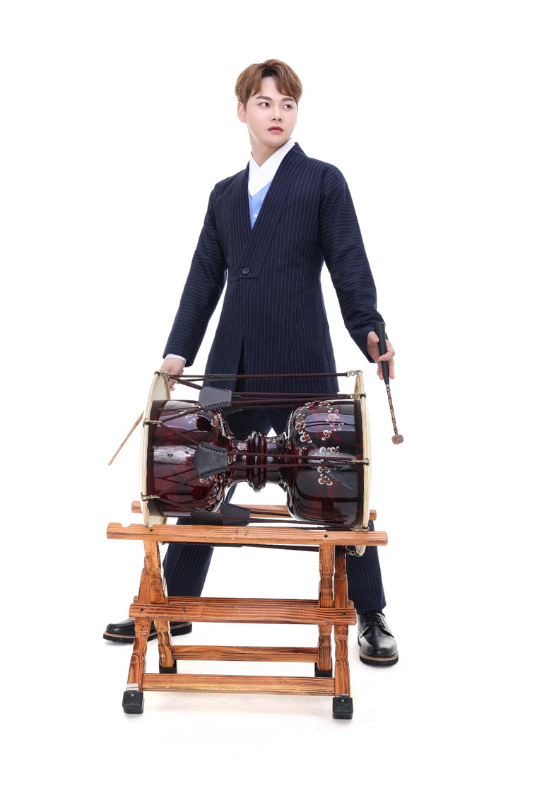 사진 제공 = 타조엔터테인먼트
