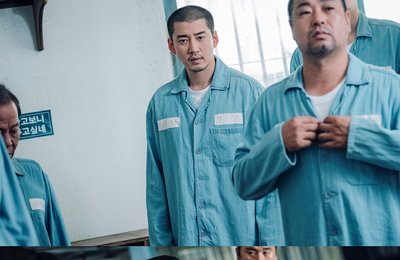 올레tv x seezn 오리지널 <크라임 퍼즐> 윤계상, 옥상 신고식 이어 핏빛 육탄전 예고! ‘숨멎’ 긴장감