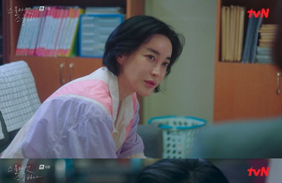 배우 김혜은, tvN <스물다섯 스물하나> 아시안 게임 펜싱 중계 위원 제안에 돌직구 멘트! “나 위험하지 않나?” 앙숙 서재희와 긴장감 넘치는 재회