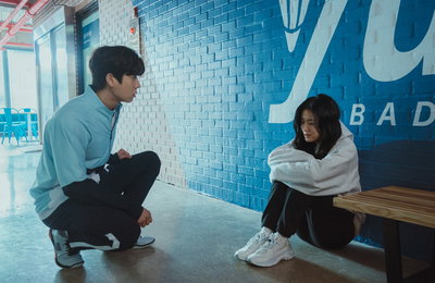 KBS 2TV 새 수목드라마 <너에게 가는 속도 493km> 박주현X채종협, 위로 투샷 포착 ‘원 앤 온리 로맨스 기대’