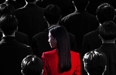SBS 새 금토드라마 <왜 오수재인가> 서현진, 독보적 아우라의 ‘숨멎’ 포스터 공개 이토록 강렬하고 압도적인 한 컷!