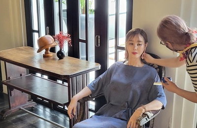 '56세' 김성령, 자기관리 얼마나 잘하는 거야..앉아도 뱃살 제로
