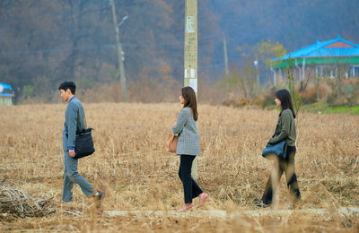 JTBC 토일드라마 <나의 해방일지> 손석구가 떠난 산포! 이민기X김지원X이엘 삼 남매에게 닥친 문제는?