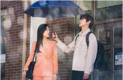 [SBS 왜 오수재인가] 서현진X황인엽, 미묘하게 달라진 분위기 포착 교수실에서의 초밀착 눈맞춤 ‘두근두근’