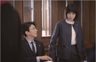 ENA채널 <이상한 변호사 우영우> 예사롭지 않은 한바다 신고식 포착! 첫 사건부터 법정 발칵 뒤집힌 이유?
