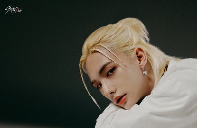 '컴백 화력 증폭' 스트레이 키즈, 美 '빌보드 200' 1위→선주문 224만 돌파