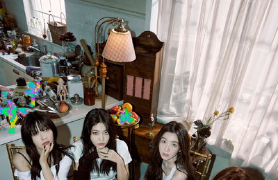 '컴백' 레드벨벳, 국내·글로벌 다 통했다…차트 1위 석권