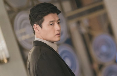 ​KBS 2TV 월화극 <커튼콜> 강하늘 의지하는 하지원, 다정한 분위기 포착! 관계 급진전?! 애처로운 강하늘VS애타는 하지원, 무슨 시련이길래?
